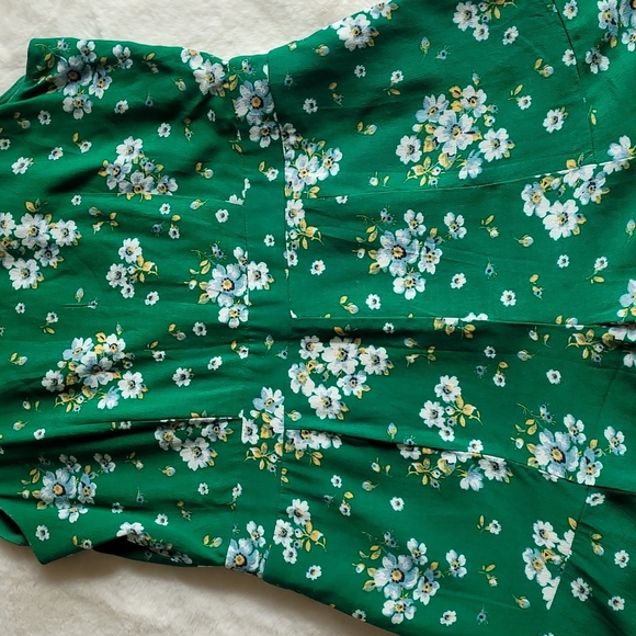 LOFT Green Floral Print Spring Summer Bohemian Hippie Chic Romper Size 4 - Picture 3 of 12